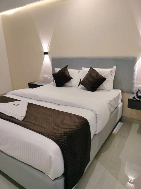 Висакхапатнам: Hotel Paramount