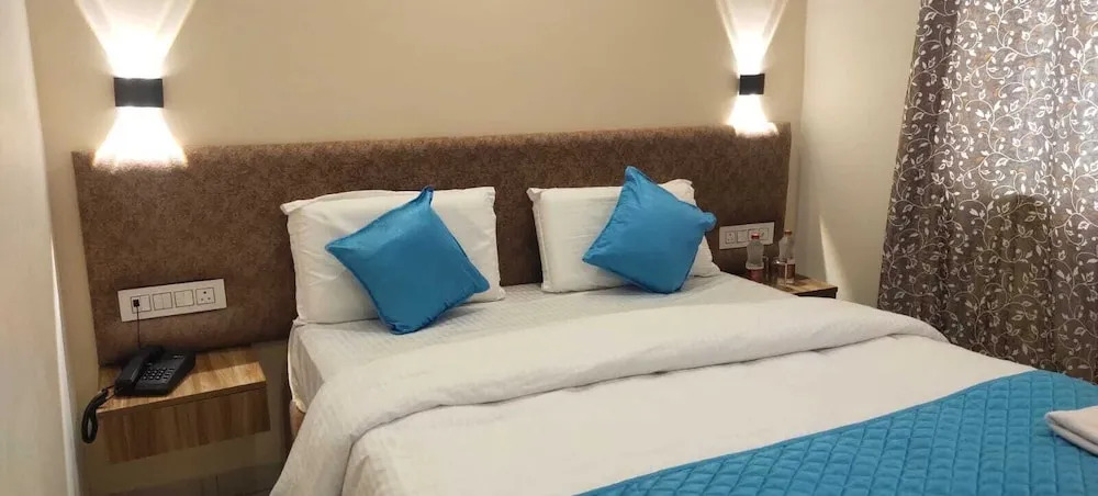 Висакхапатнам: Hotel Paramount