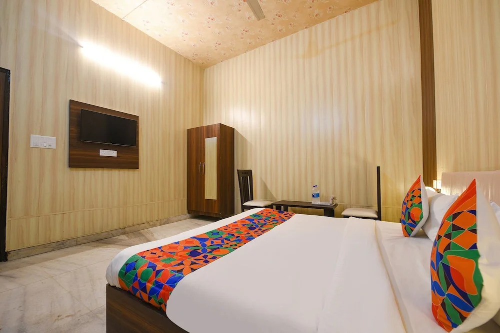 Фаридабад: Fabhotel The Grand Palace