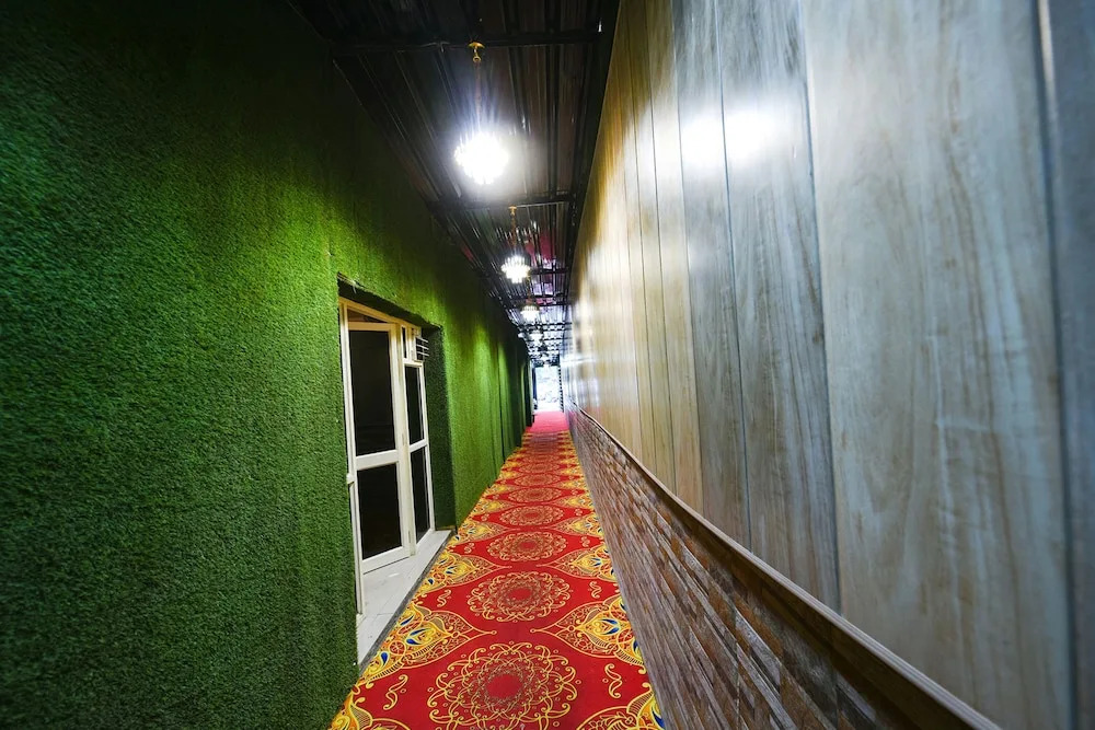 Фаридабад: Fabhotel The Grand Palace