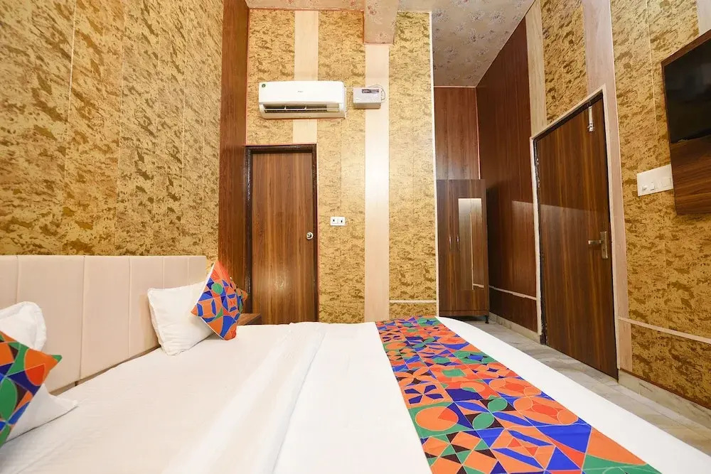 Фаридабад: Fabhotel The Grand Palace