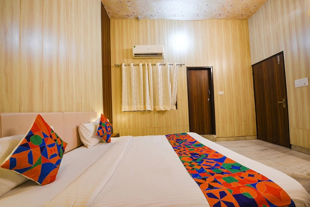 Фаридабад: Fabhotel The Grand Palace