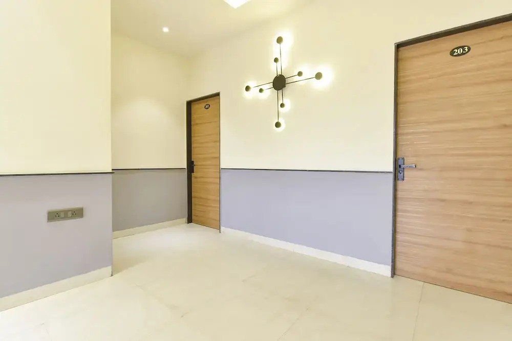 Индаур: Fabhotel Kesar