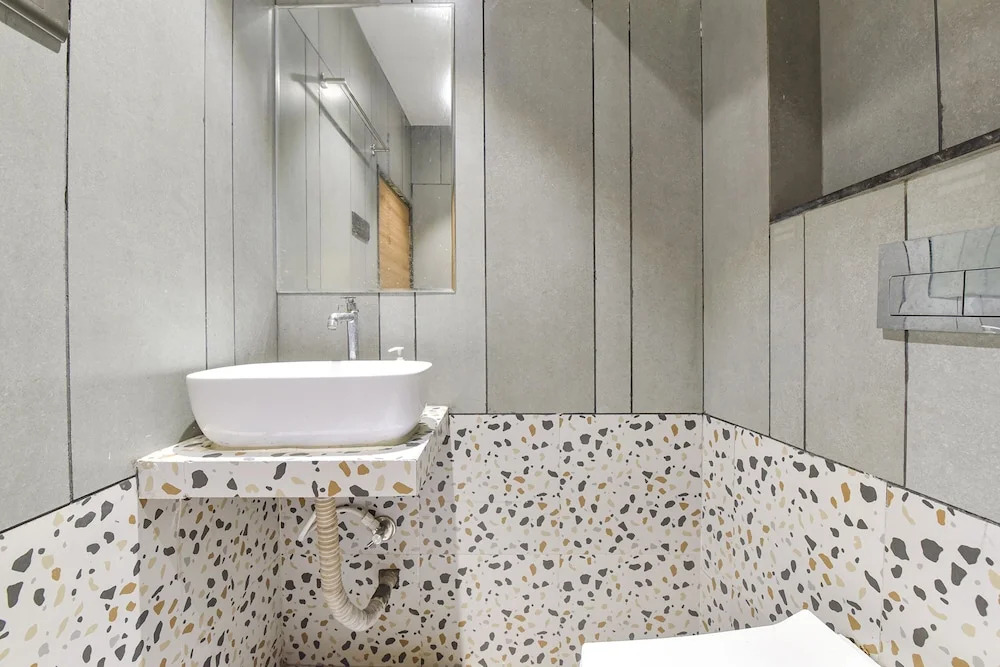 Индаур: Fabhotel Kesar