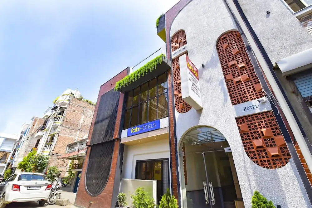 Индаур: Fabhotel Kesar