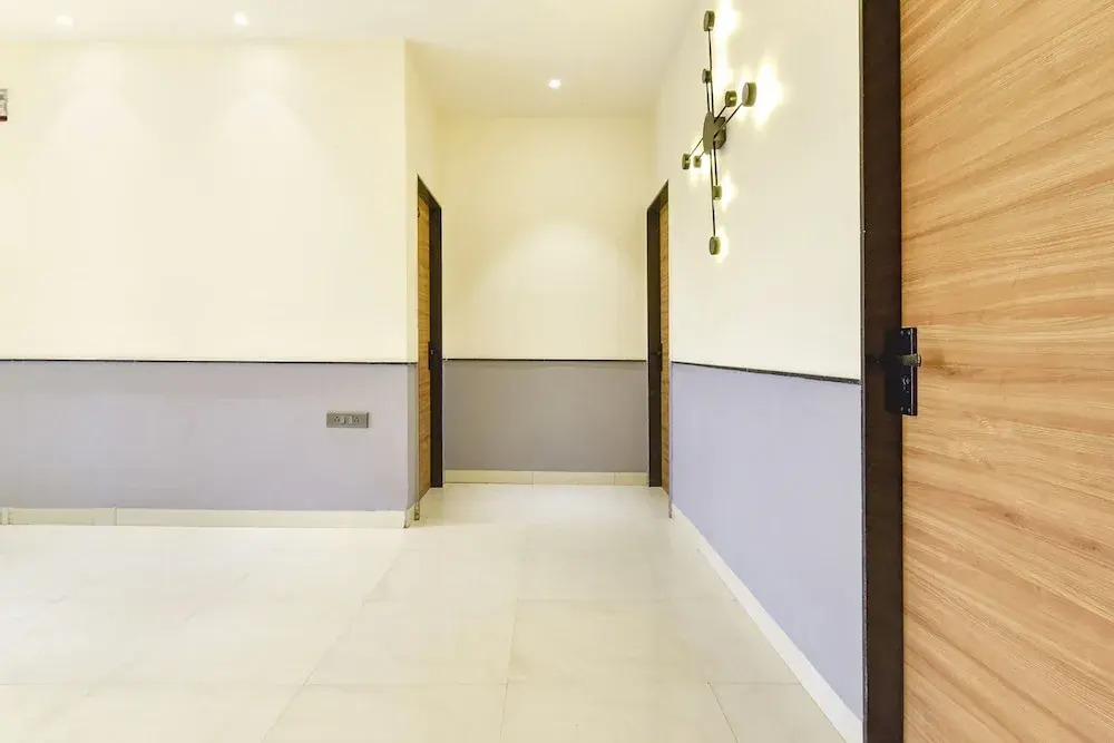 Индаур: Fabhotel Kesar
