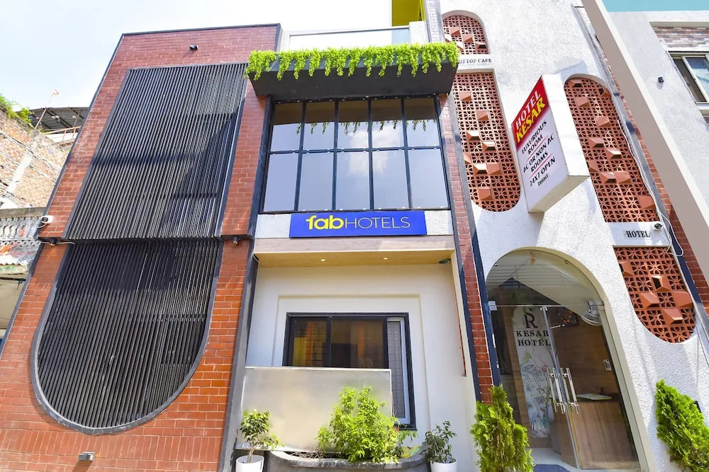 Индаур: Fabhotel Kesar