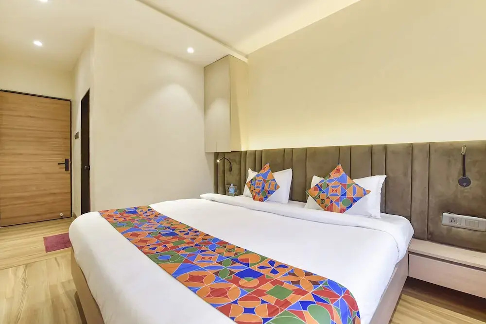 Индаур: Fabhotel Kesar