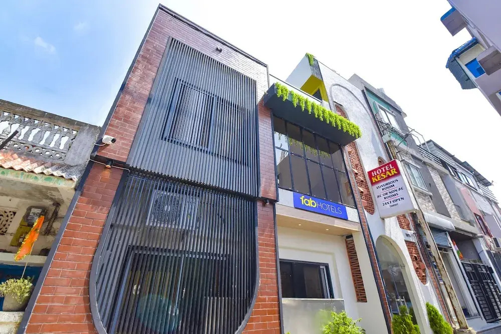 Индаур: Fabhotel Kesar