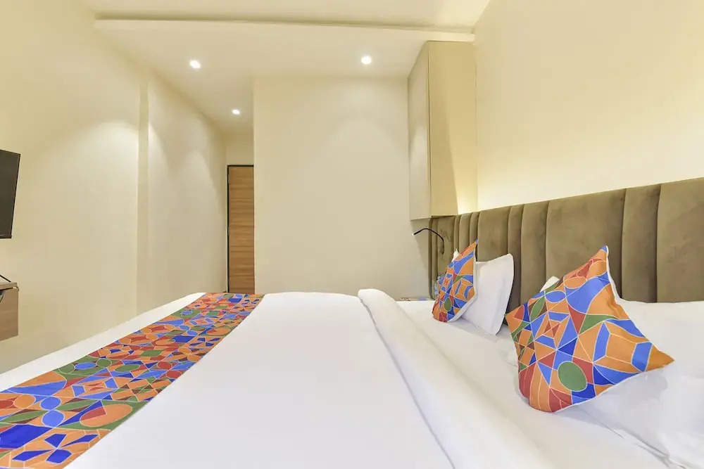 Индаур: Fabhotel Kesar