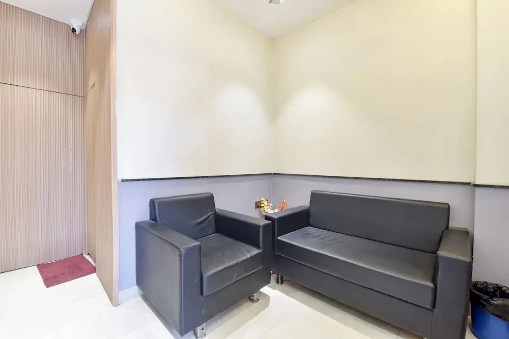 Индаур: Fabhotel Kesar
