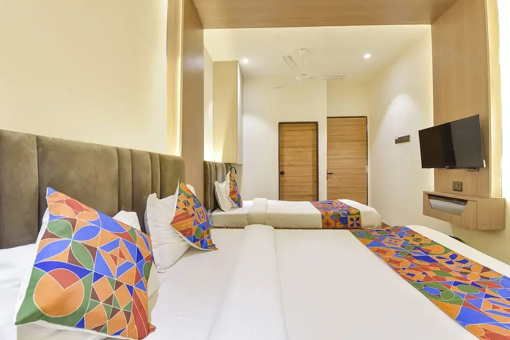 Индаур: Fabhotel Kesar