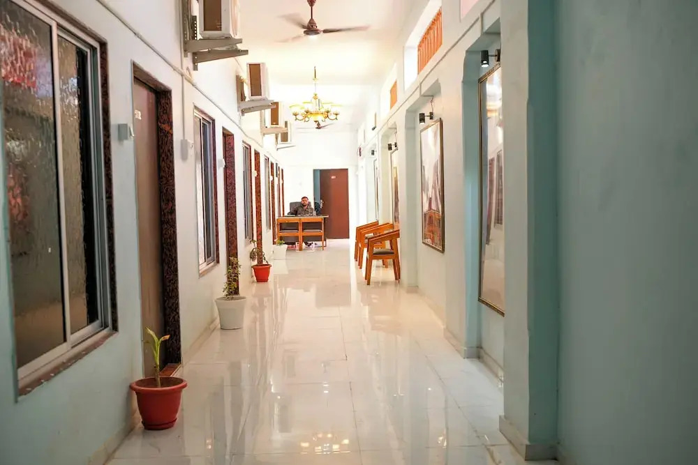 Айодхья: Hotel Ramlalla palace
