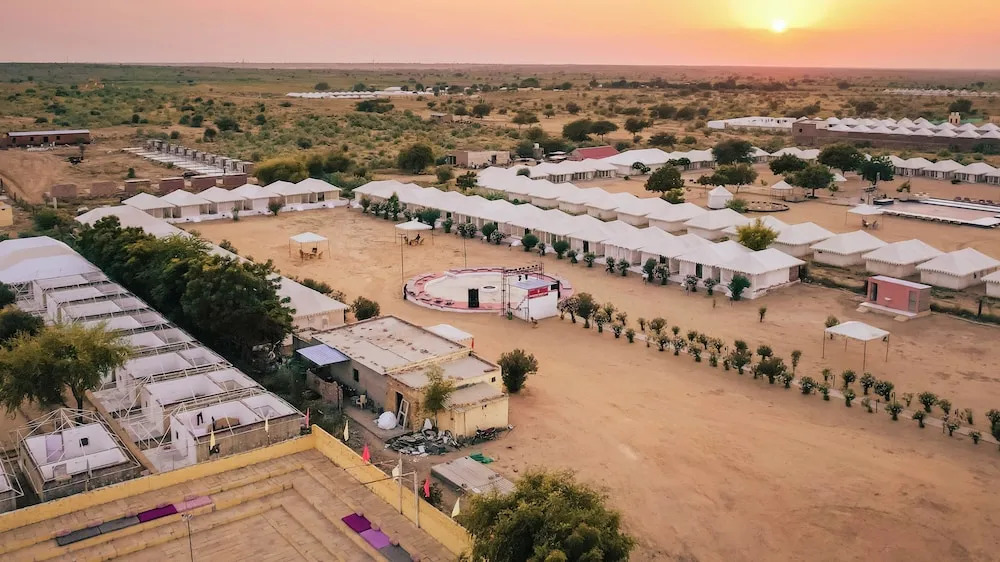 Каной: Chandrawat Desert Camp