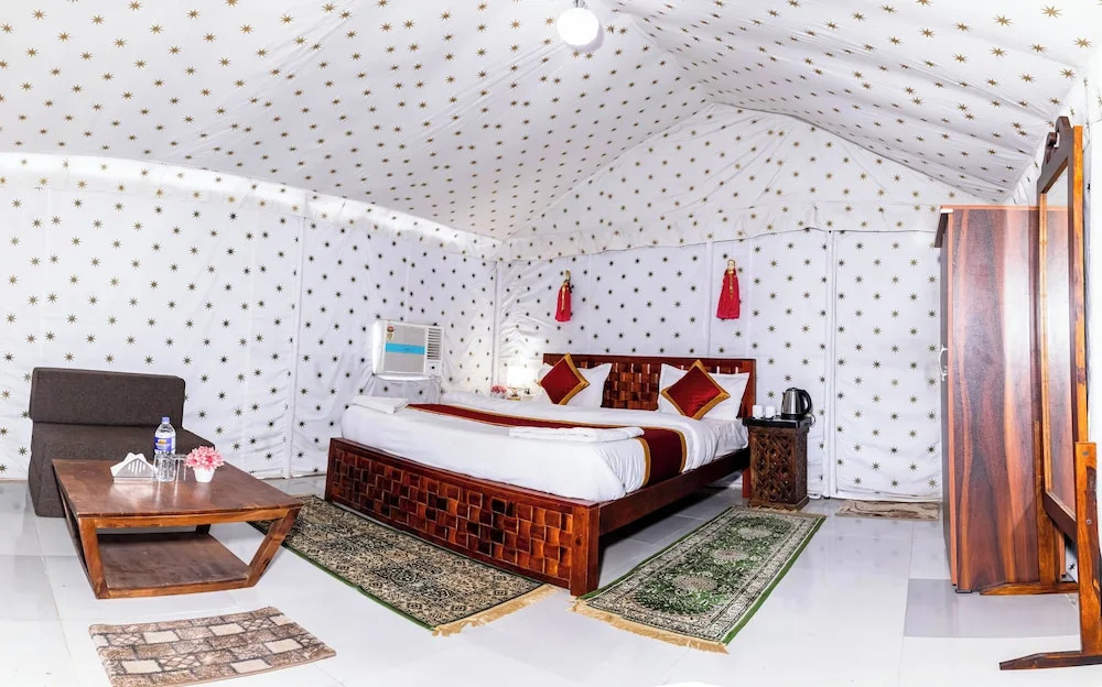 Каной: Chandrawat Desert Camp