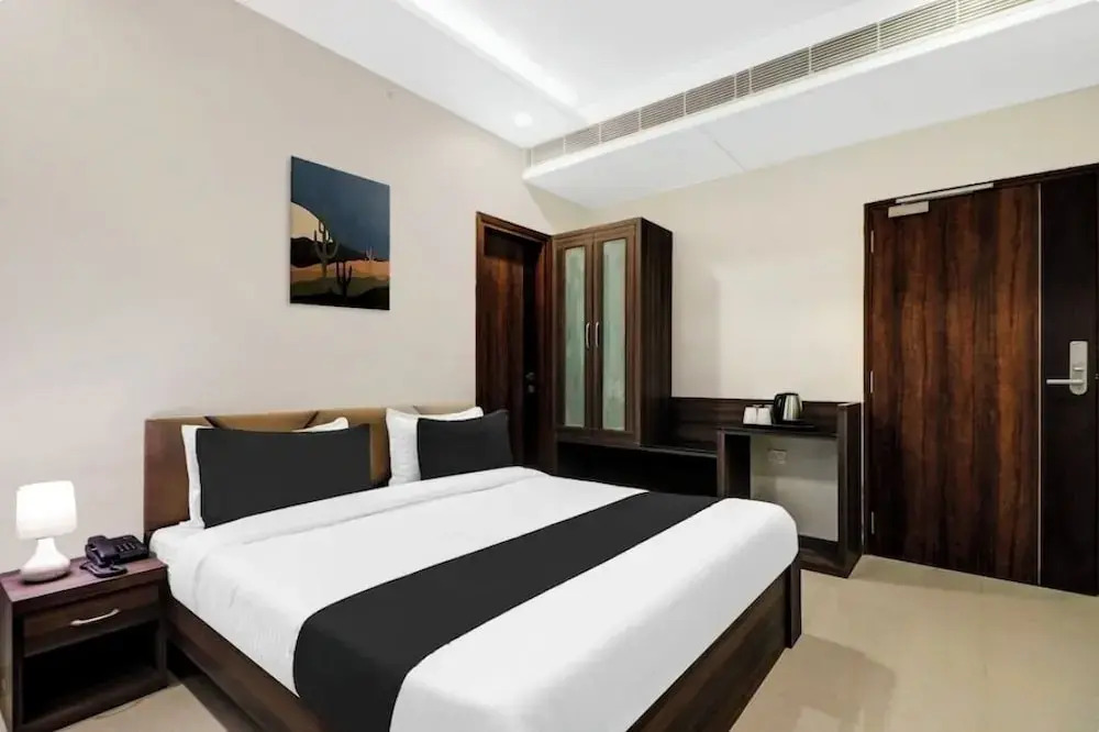 Джайпур: Hotel Paramount Jaipur
