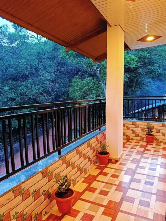 Матеран: Janani Niwas Matheran