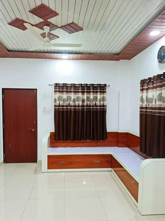 Матеран: Janani Niwas Matheran