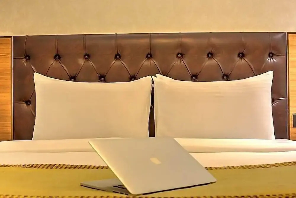 Гуруграм: Hotel 91 Huda City Centre