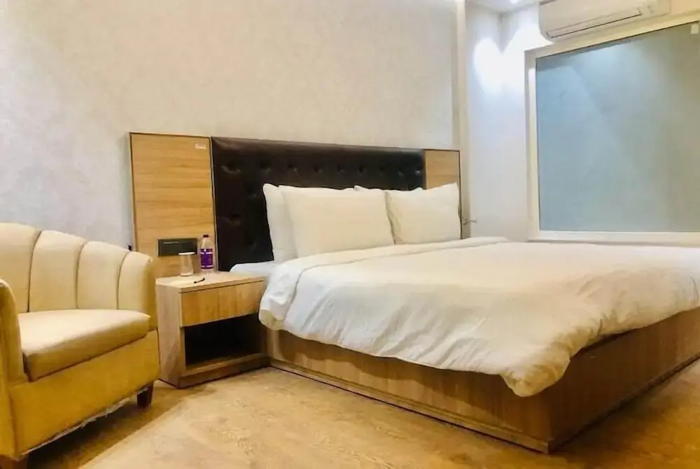 Гуруграм: Hotel 91 Huda City Centre