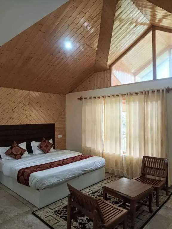 Манали: Heaven Inn Manali
