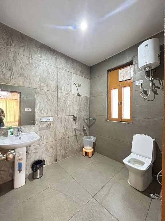 Манали: Heaven Inn Manali