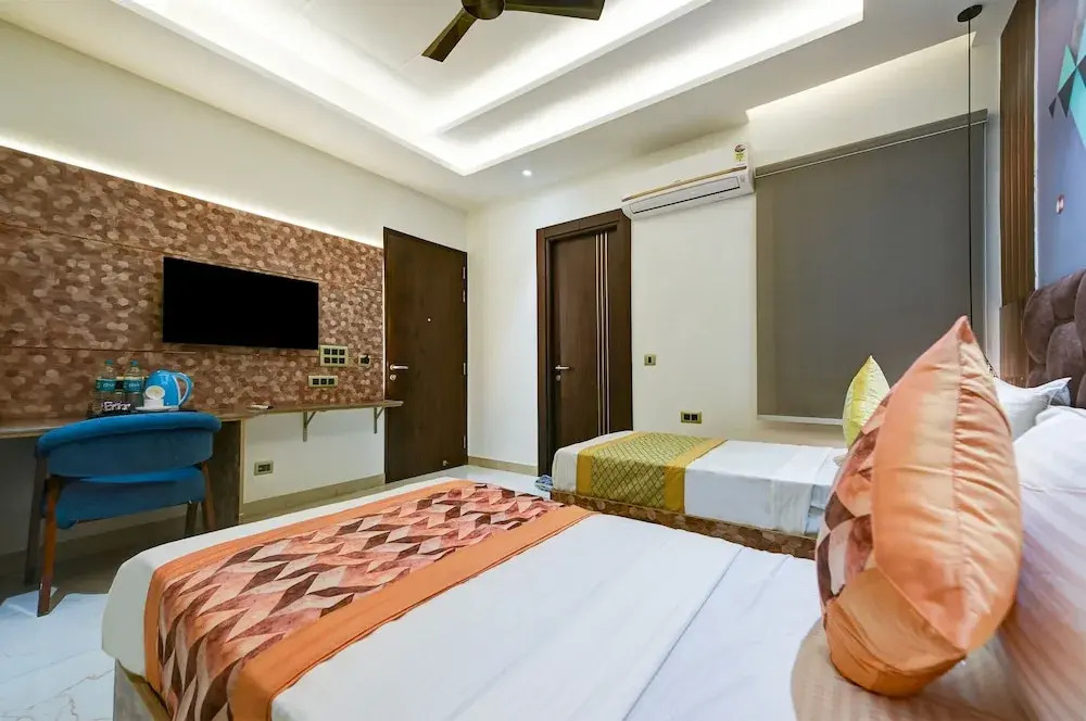 Нойда: Suite Grand Plaza Noida
