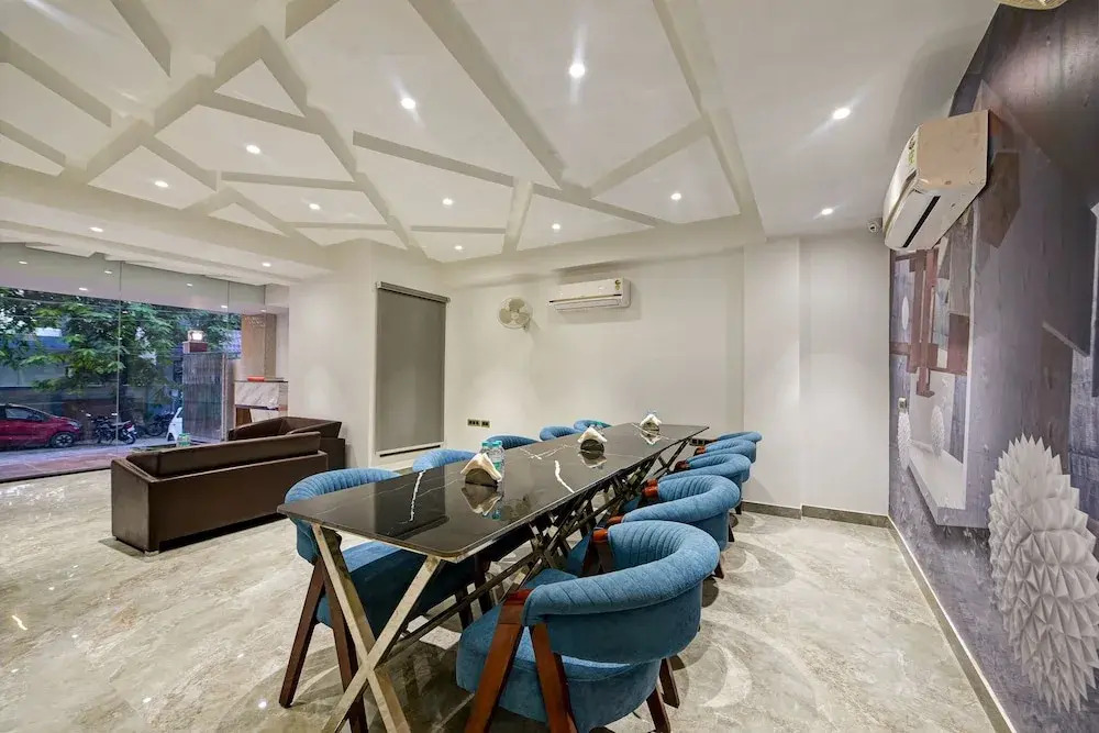 Нойда: Suite Grand Plaza Noida