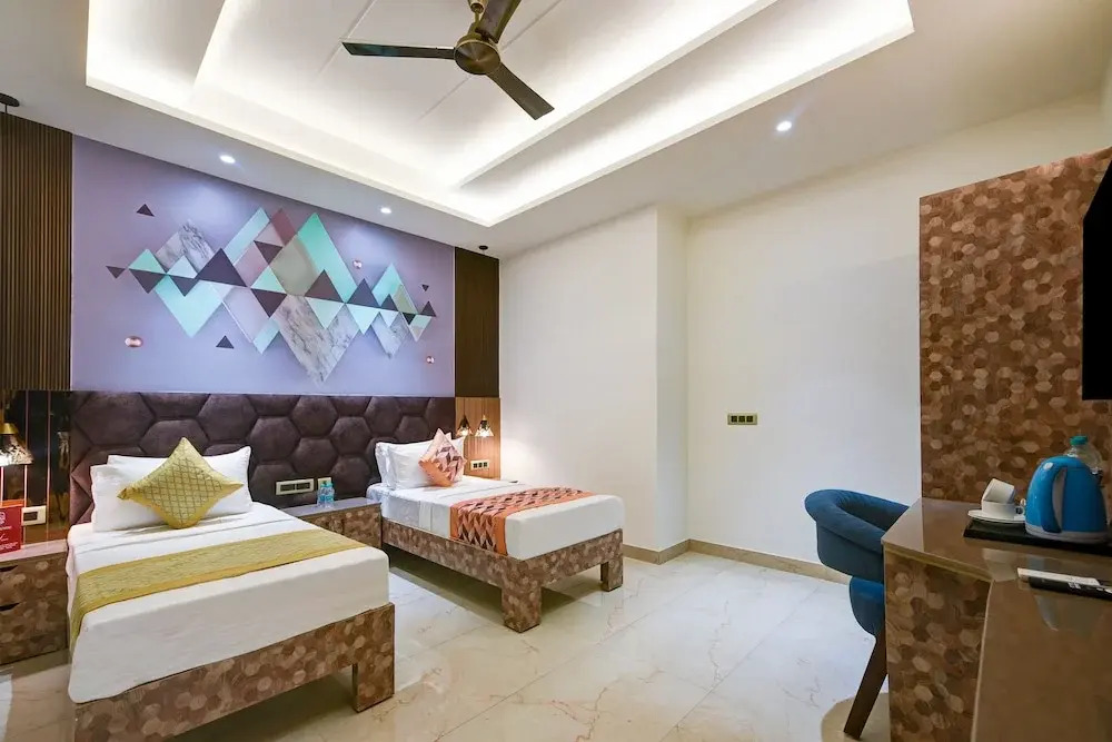 Нойда: Suite Grand Plaza Noida