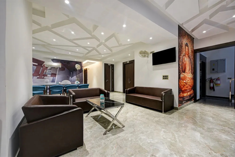 Нойда: Suite Grand Plaza Noida