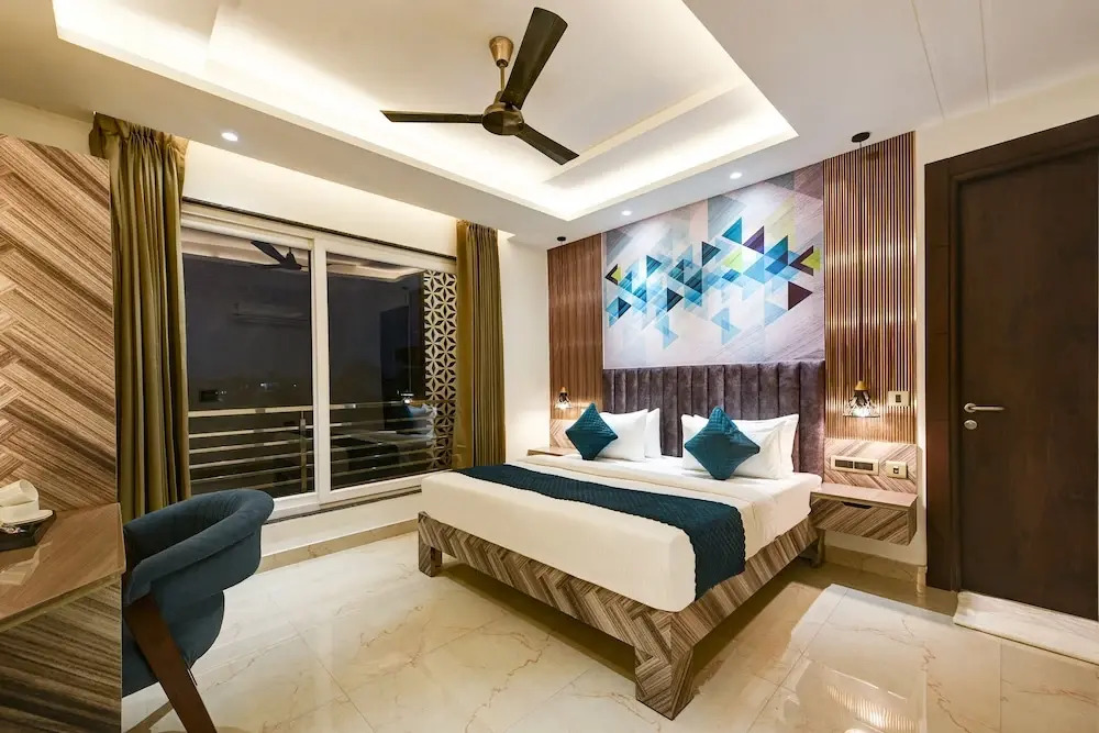 Нойда: Suite Grand Plaza Noida
