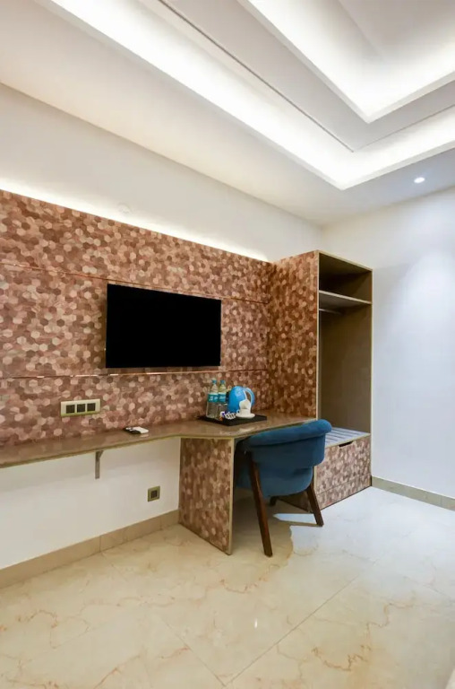 Нойда: Suite Grand Plaza Noida