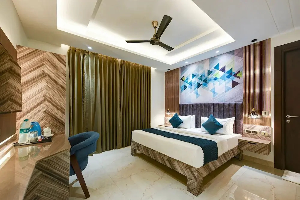 Нойда: Suite Grand Plaza Noida