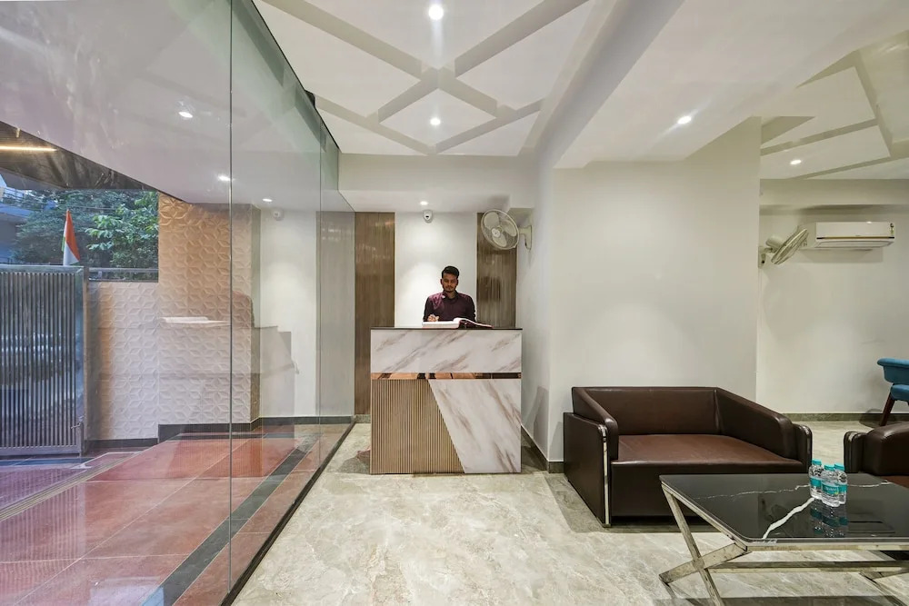 Нойда: Suite Grand Plaza Noida