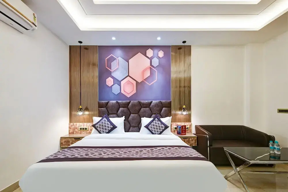 Нойда: Suite Grand Plaza Noida