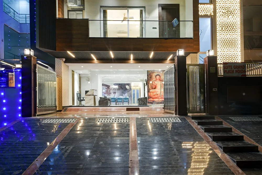 Нойда: Suite Grand Plaza Noida