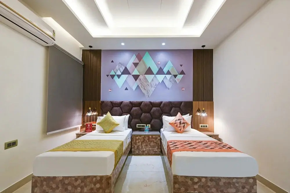 Нойда: Suite Grand Plaza Noida