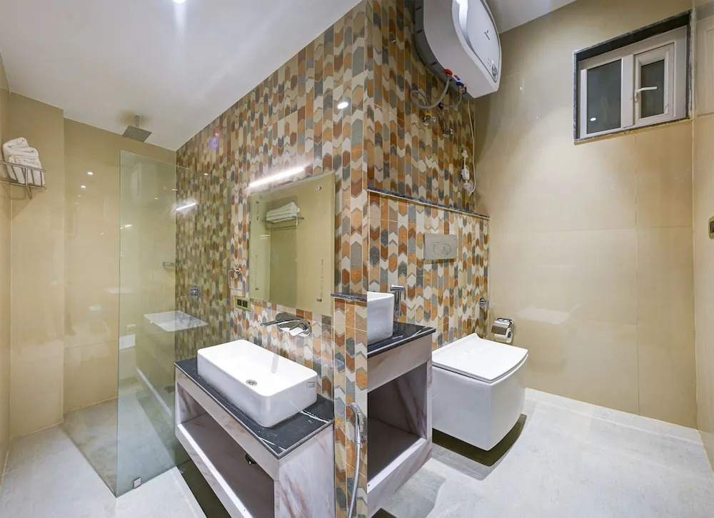 Нойда: Suite Grand Plaza Noida