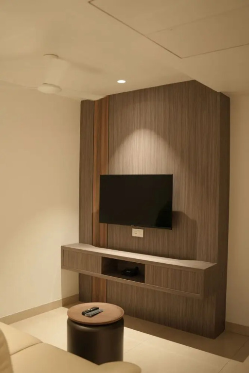 Карур: Kongu Residency