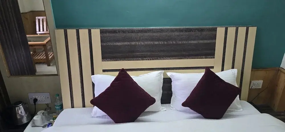 Манали: The Candy Cottage By GRB