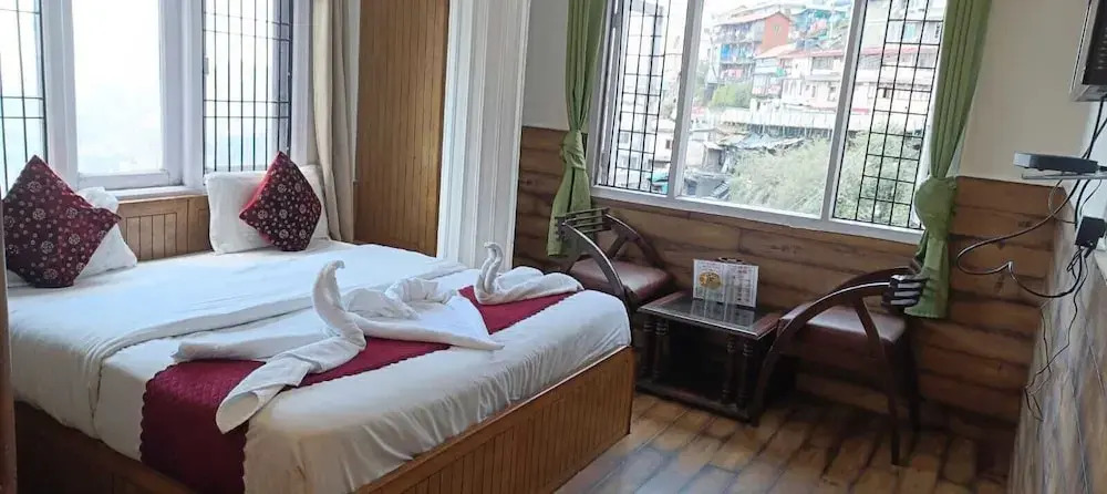Шимла: Hotel Apsara By GRB