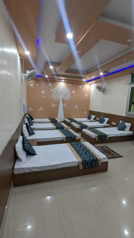Гайя: Hotel Shakuntla Palace