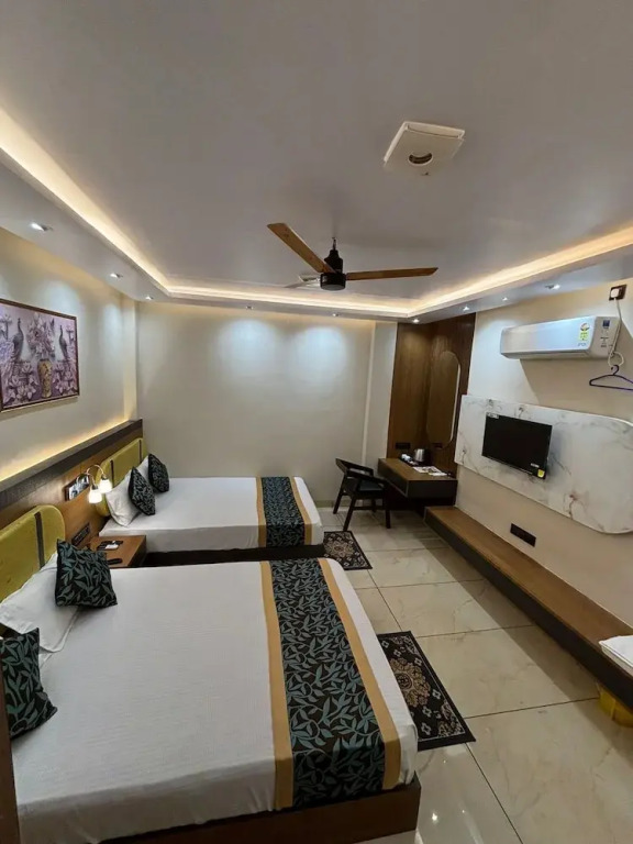 Гайя: Hotel Shakuntla Palace