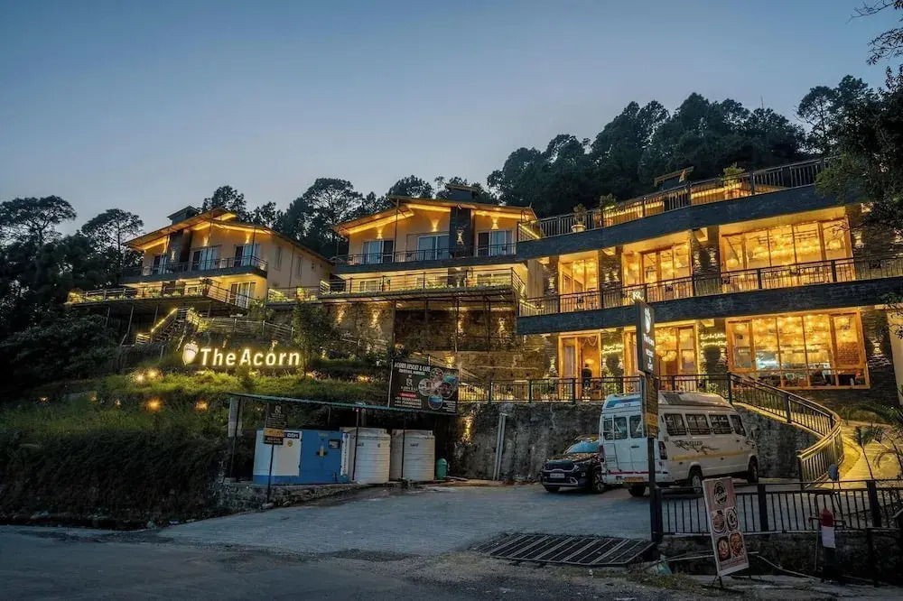 Наинитал: The Cozy Acorn Resort