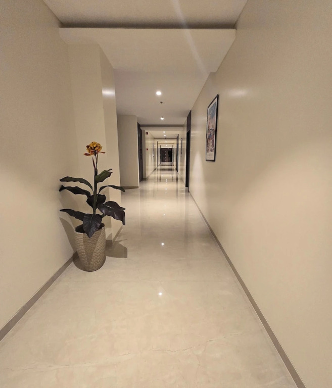 Чандрапур: Western Hotel