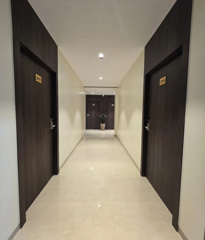 Чандрапур: Western Hotel