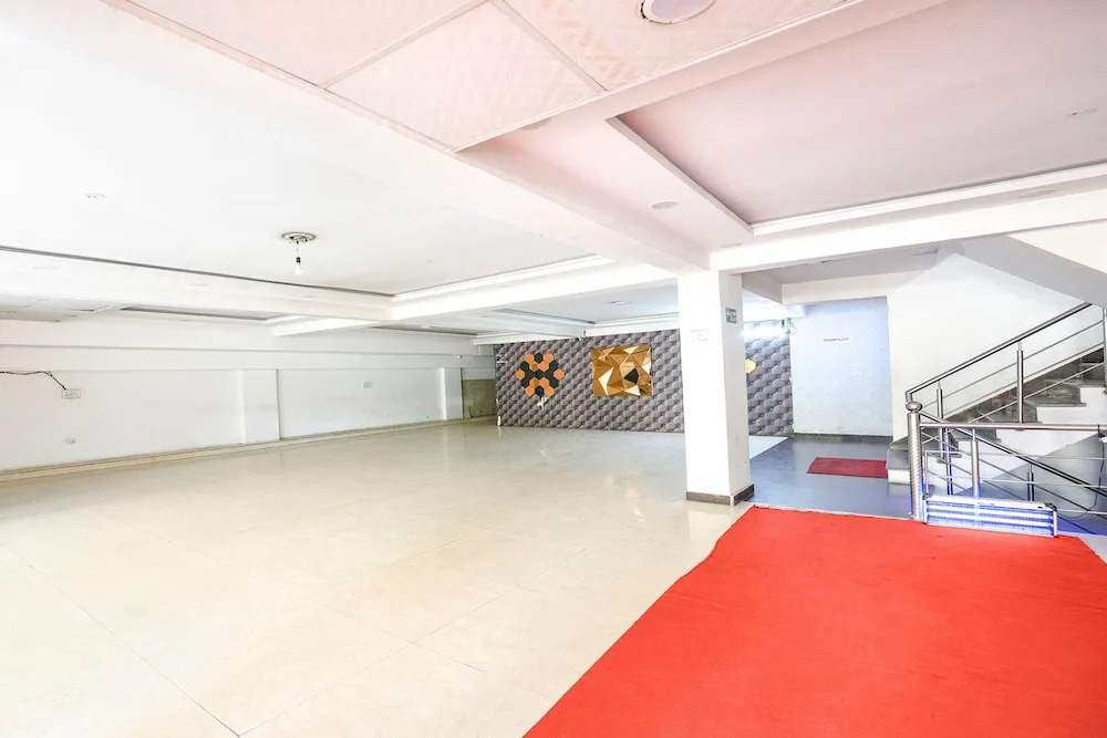 Газиабад: Fabhotel Prime Grand Palace I