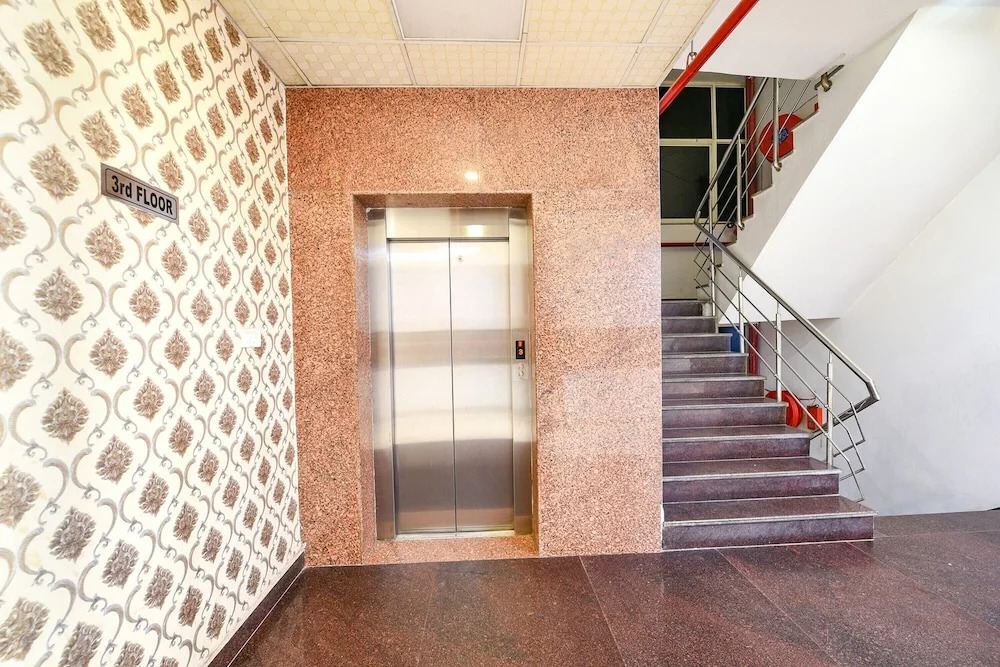 Газиабад: Fabhotel Prime Grand Palace I