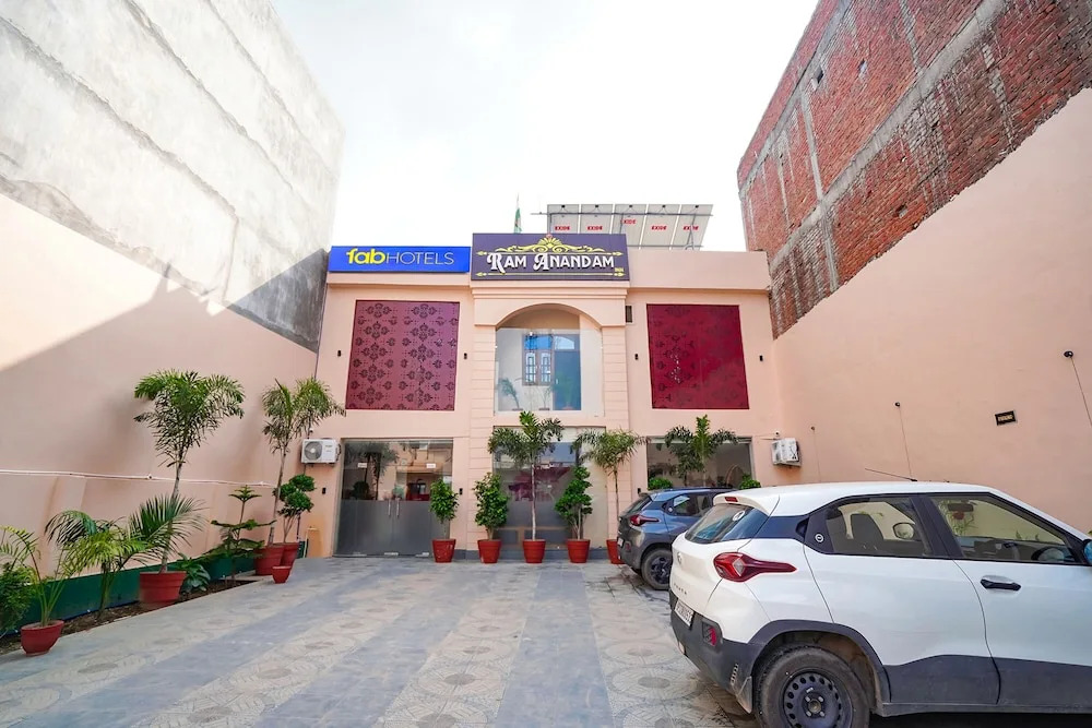Файзабад: Fabhotel Ram Anandam Inn