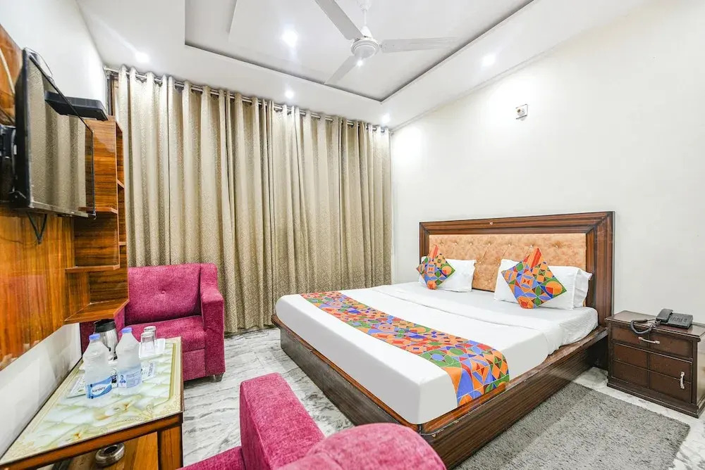 Чандигарх: Fabhotel Royal Inn